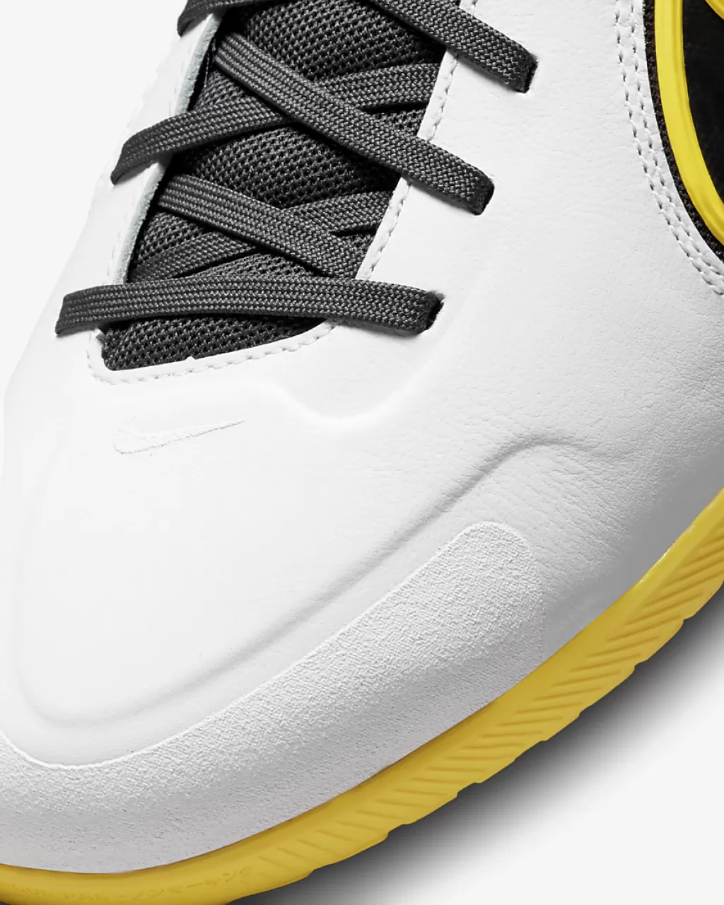Футзалки профессиональные Nike React Legend 9 Pro IN